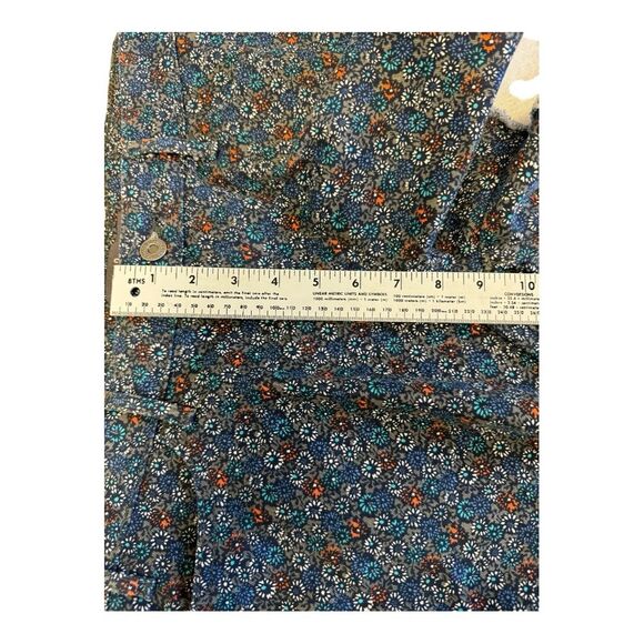 Levi's Gray Floral Daisy Denim  Preppy Boho Shorts Size 12 - Picture 9 of 10